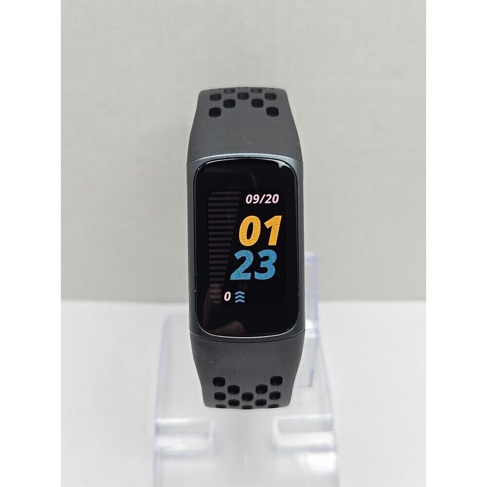 Fitbit Charge 5 Fitness Tracker GPS SpO2 Sleep Monitor Activity W/ Charger Watch